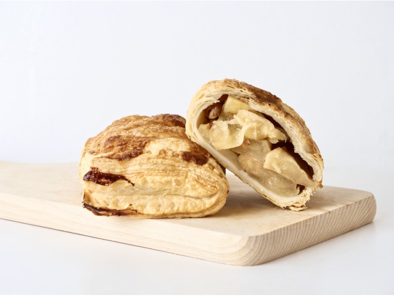 Manzana, nueces, pasas y canela