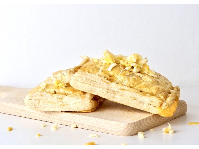 Cinco quesos: Mozzarella, Cheddar, Edam, Parmesano y Emmental
